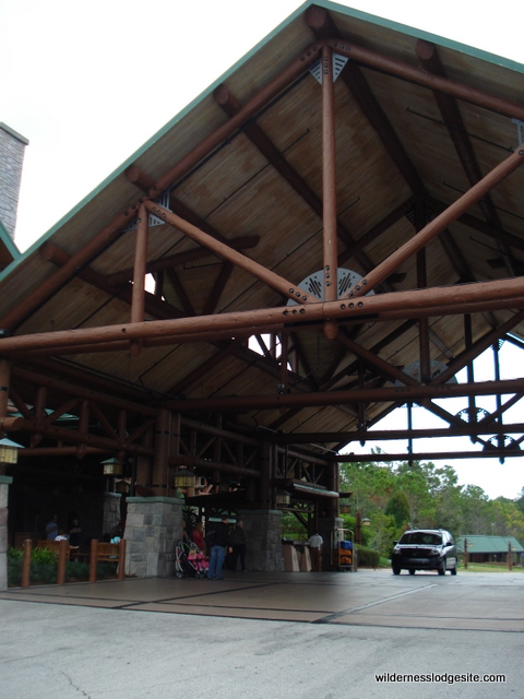 Porte Cochere and valet